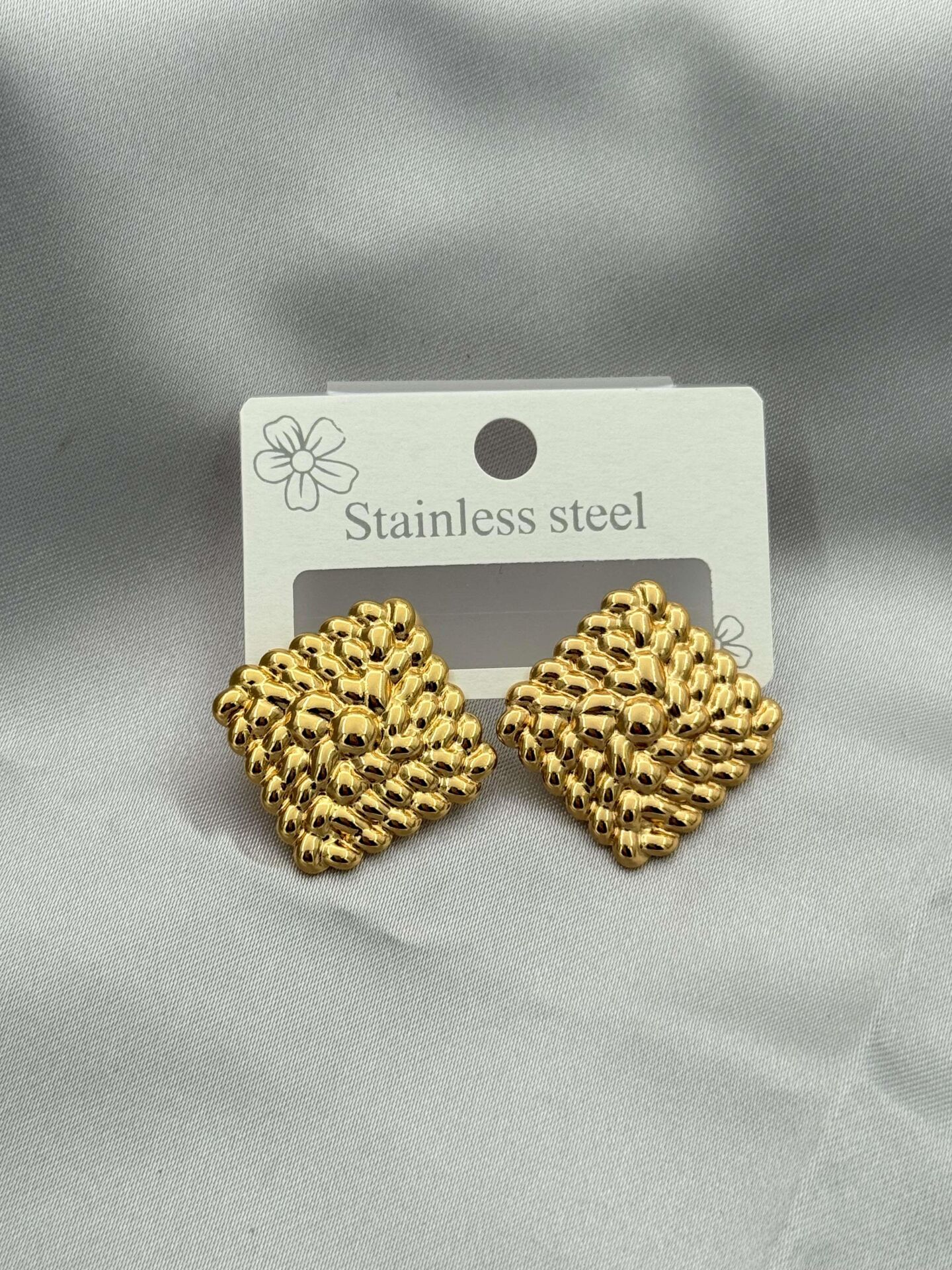 Çelik Küpe // KÜPE-3599