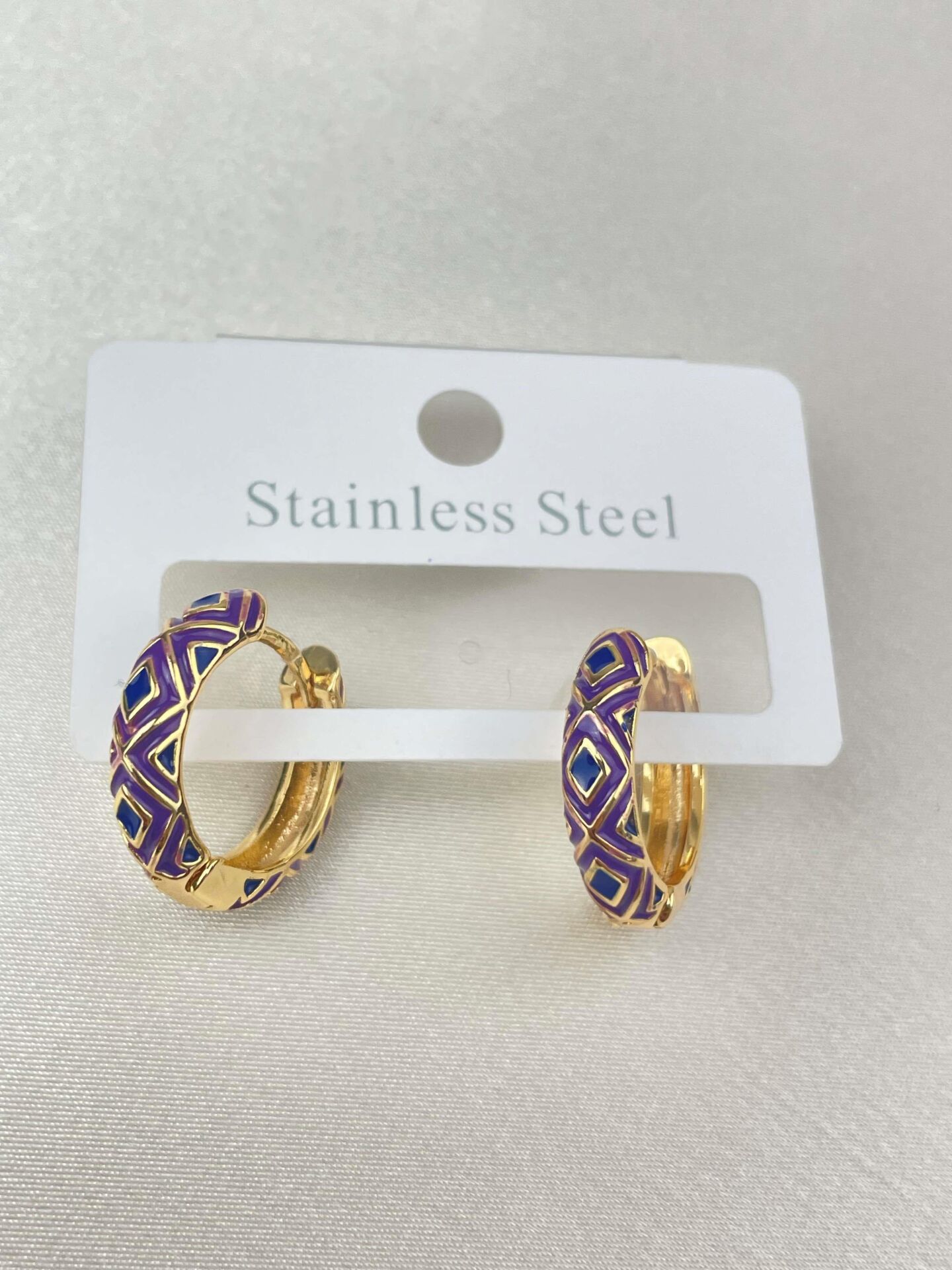 Çelik Mineli Küpe // KÜPE-1337