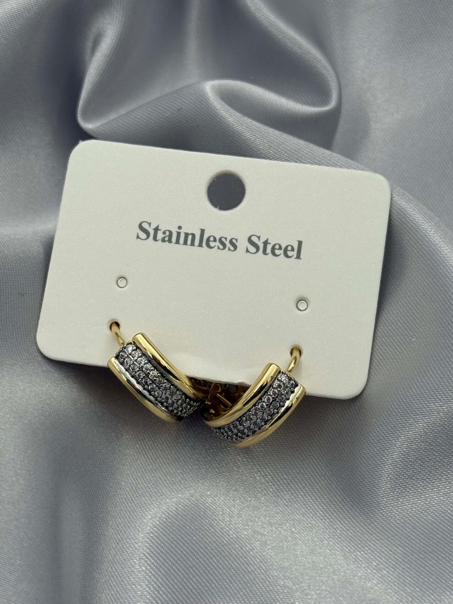 Çelik Küpe // KÜPE-3340