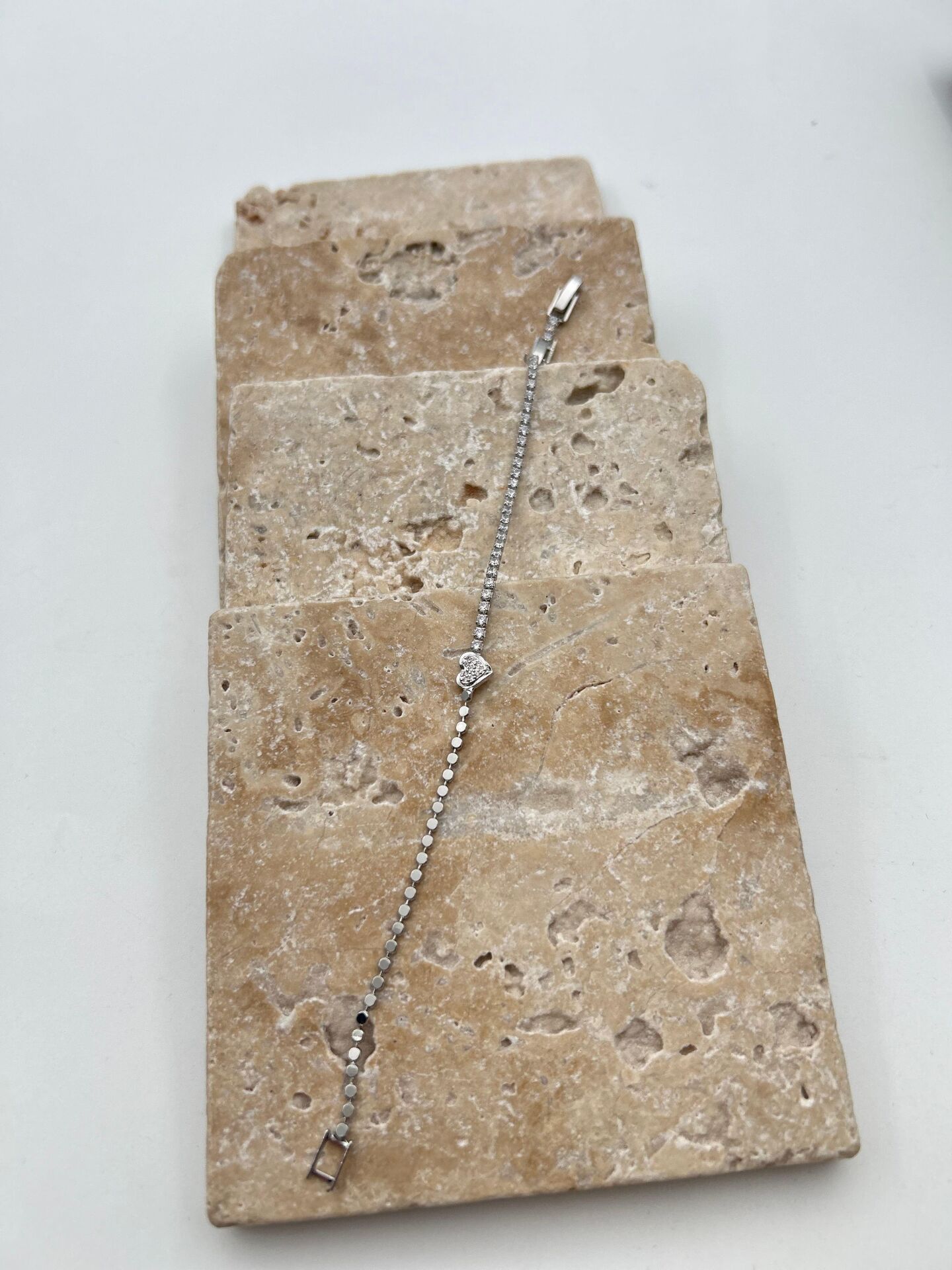 Çelik Ezme Modelli Su Yolu Bileklik // BILEK-6304