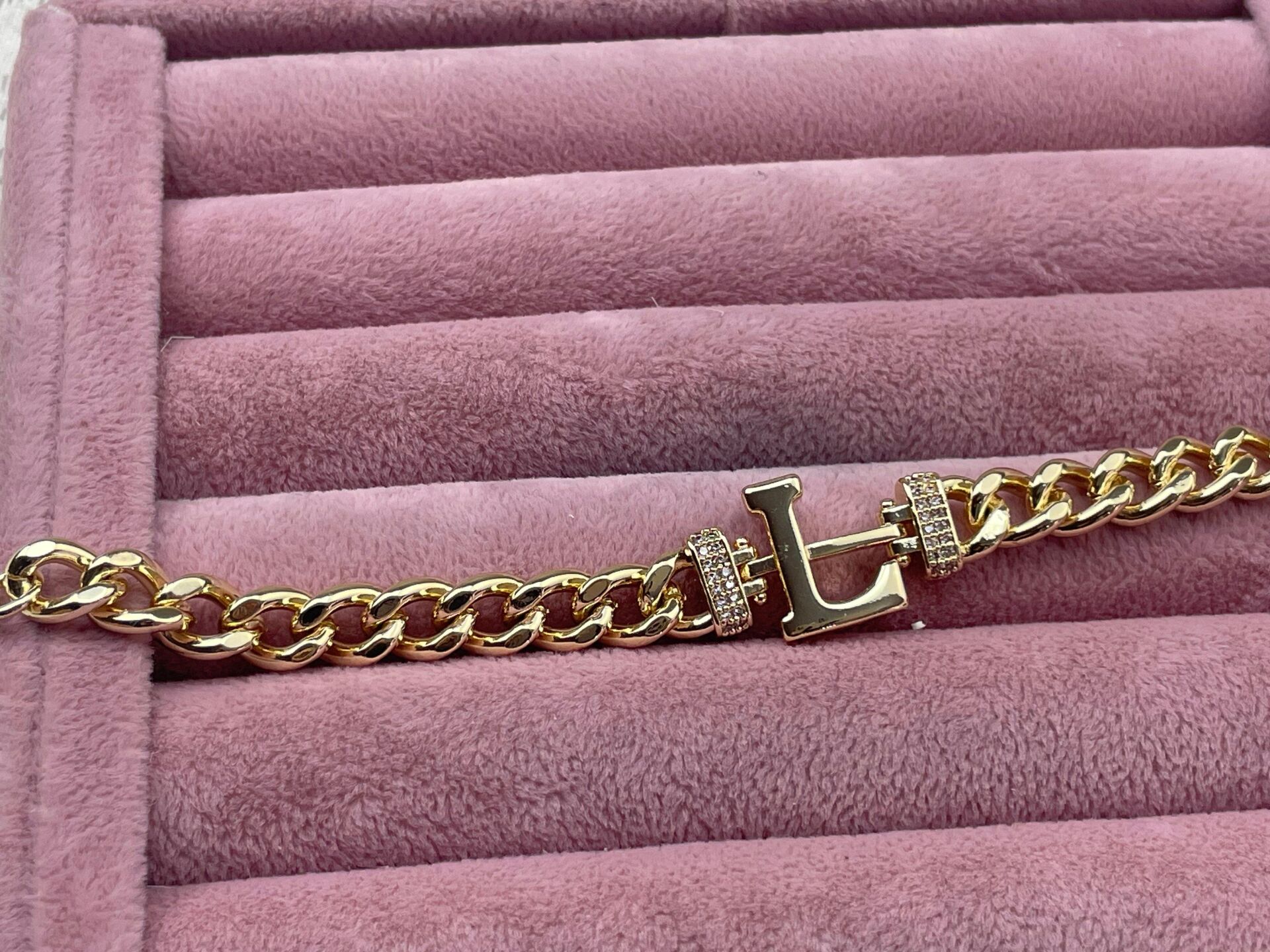 VİP Harf Bileklik (L)