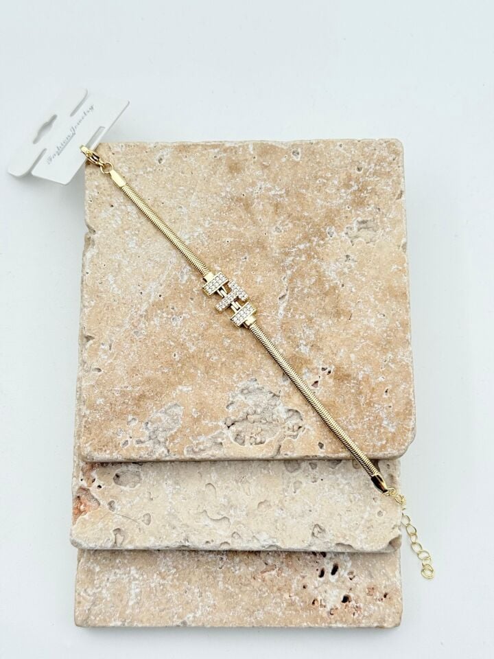 VIP Harf Bileklik // BILEK-6022