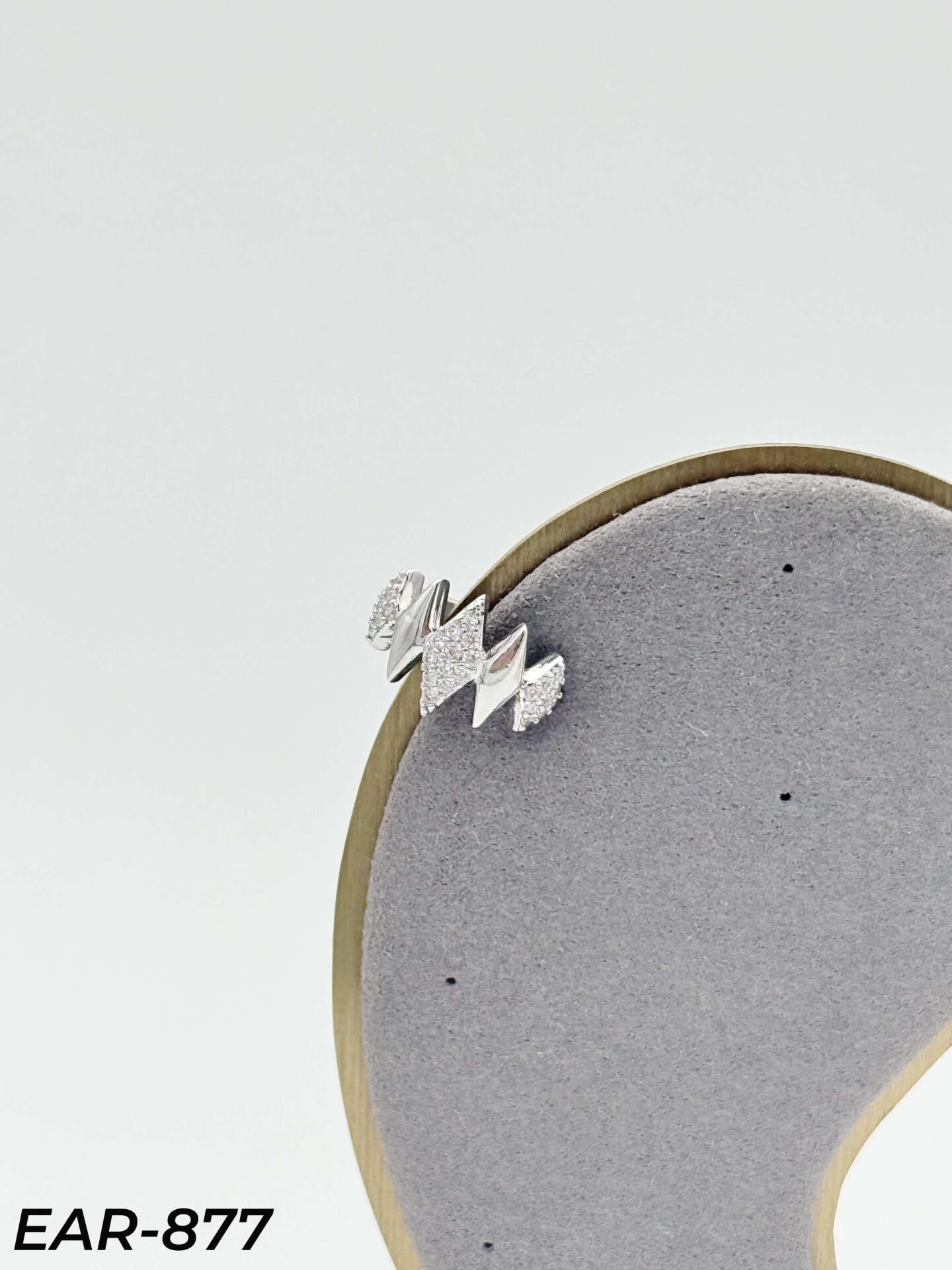EARCUFF Kıkırdak Küpe // EAR-877