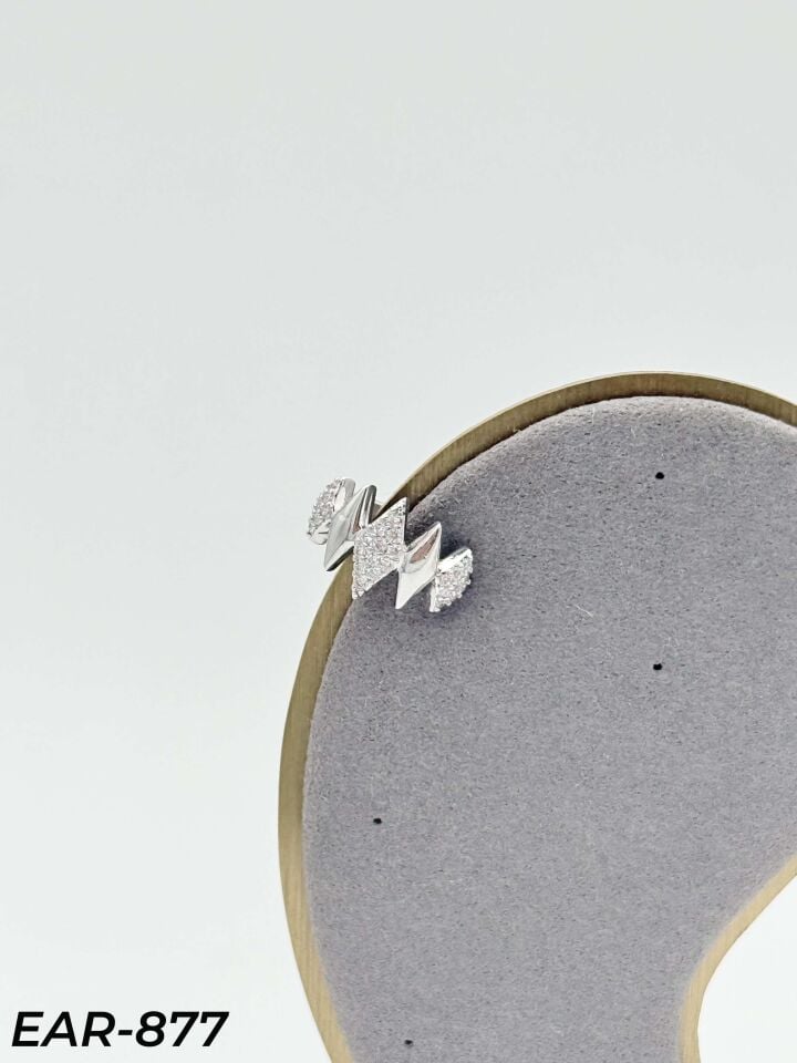 EARCUFF Kıkırdak Küpe // EAR-877