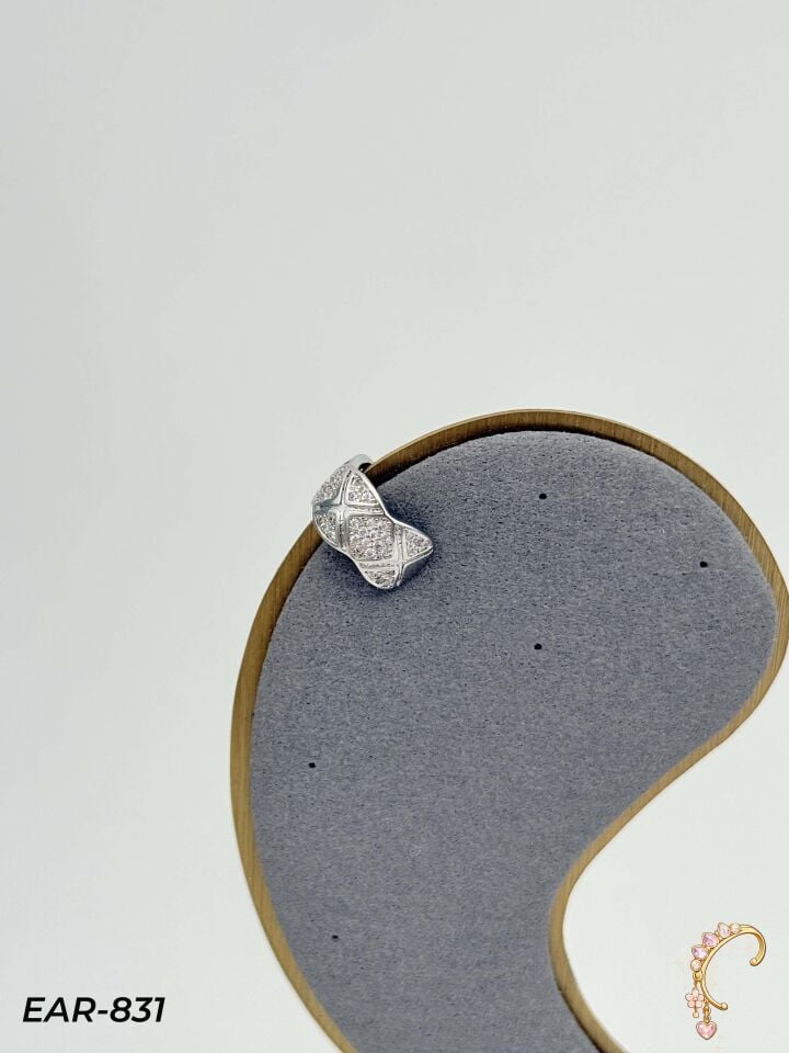 EARCUFF Kıkırdak Küpe // EAR-831