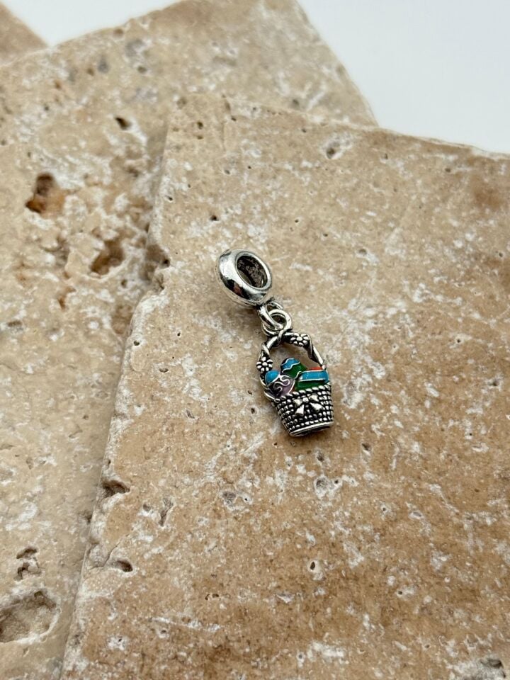 PNDR Charm // CHARM-762