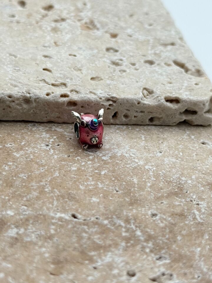 PNDR Charm // CHARM-770