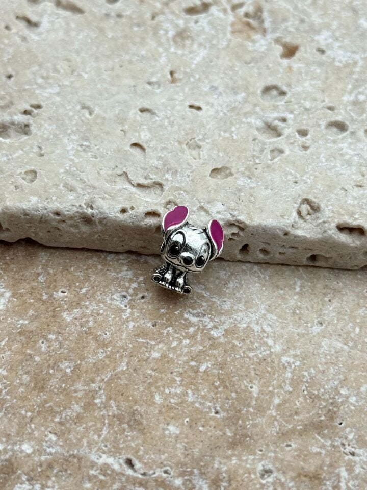 PNDR Charm // CHARM-790