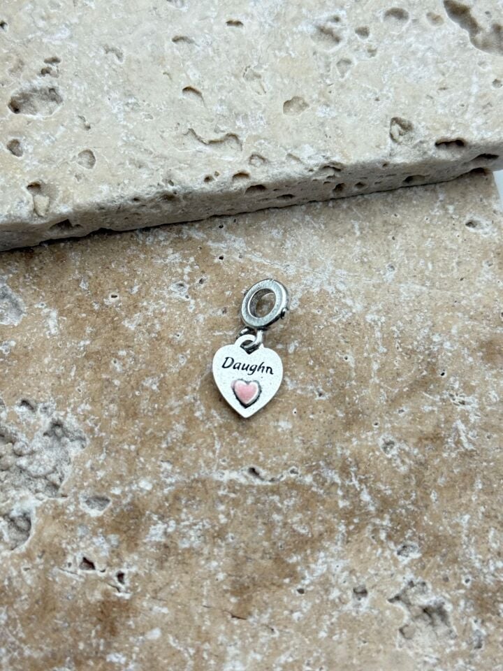 PNDR Charm // CHARM-833