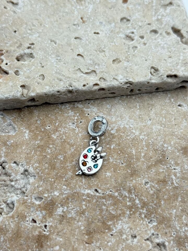 PNDR Charm // CHARM-834