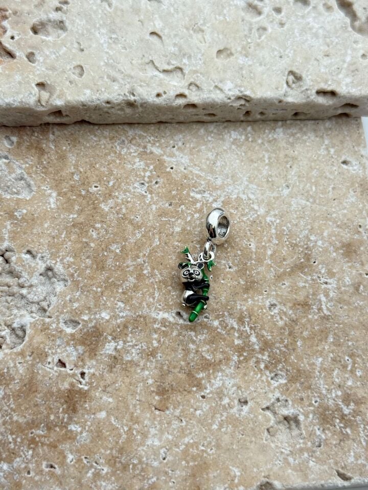 PNDR Charm // CHARM-844