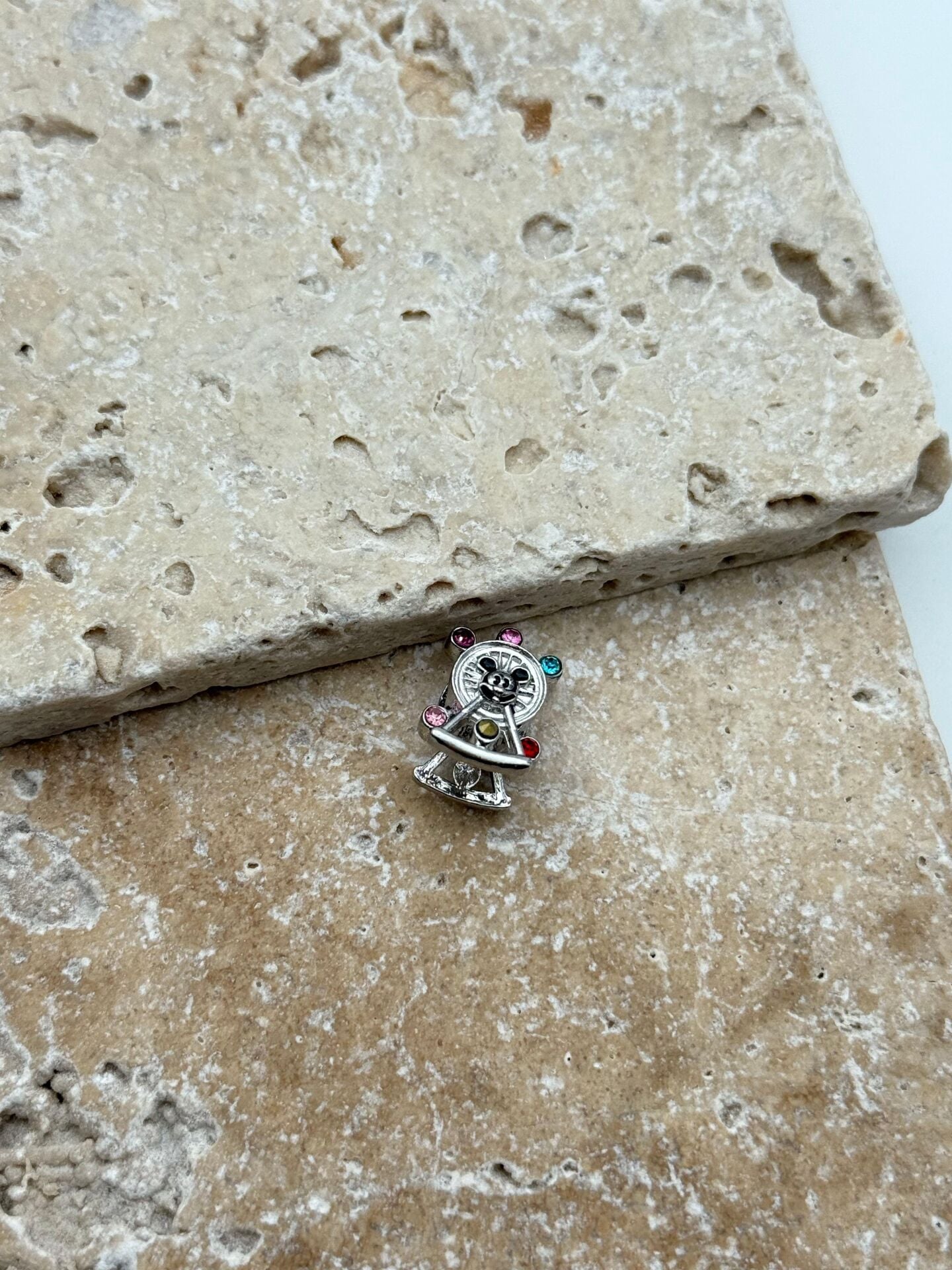 PNDR Charm // CHARM-854