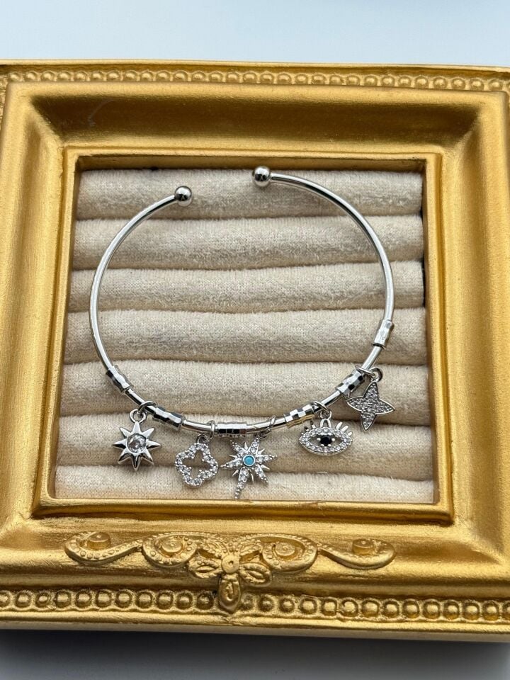 Çelik Charmlı Bileklik // BILEK-6115