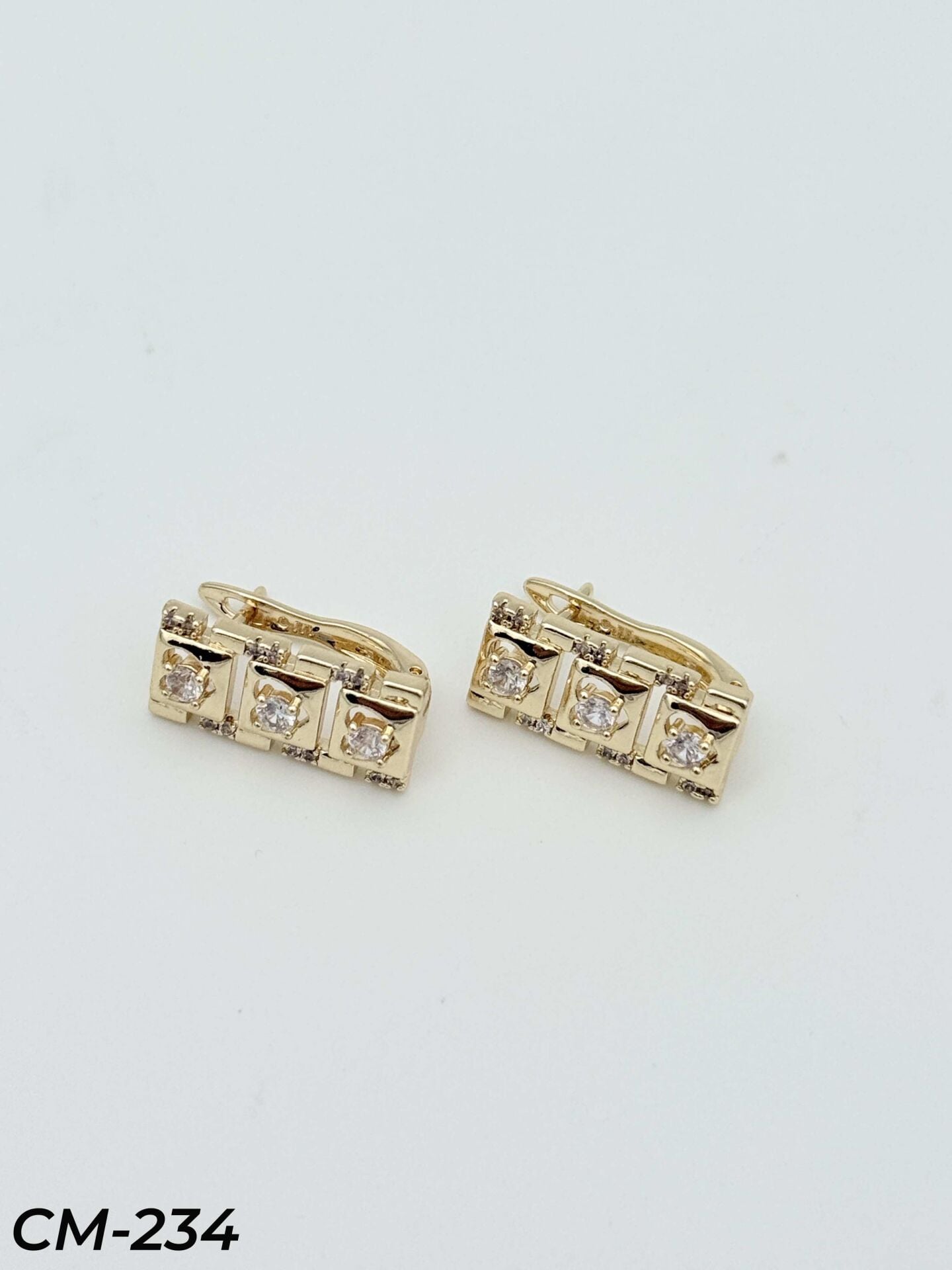 CM Küpe // CM-234