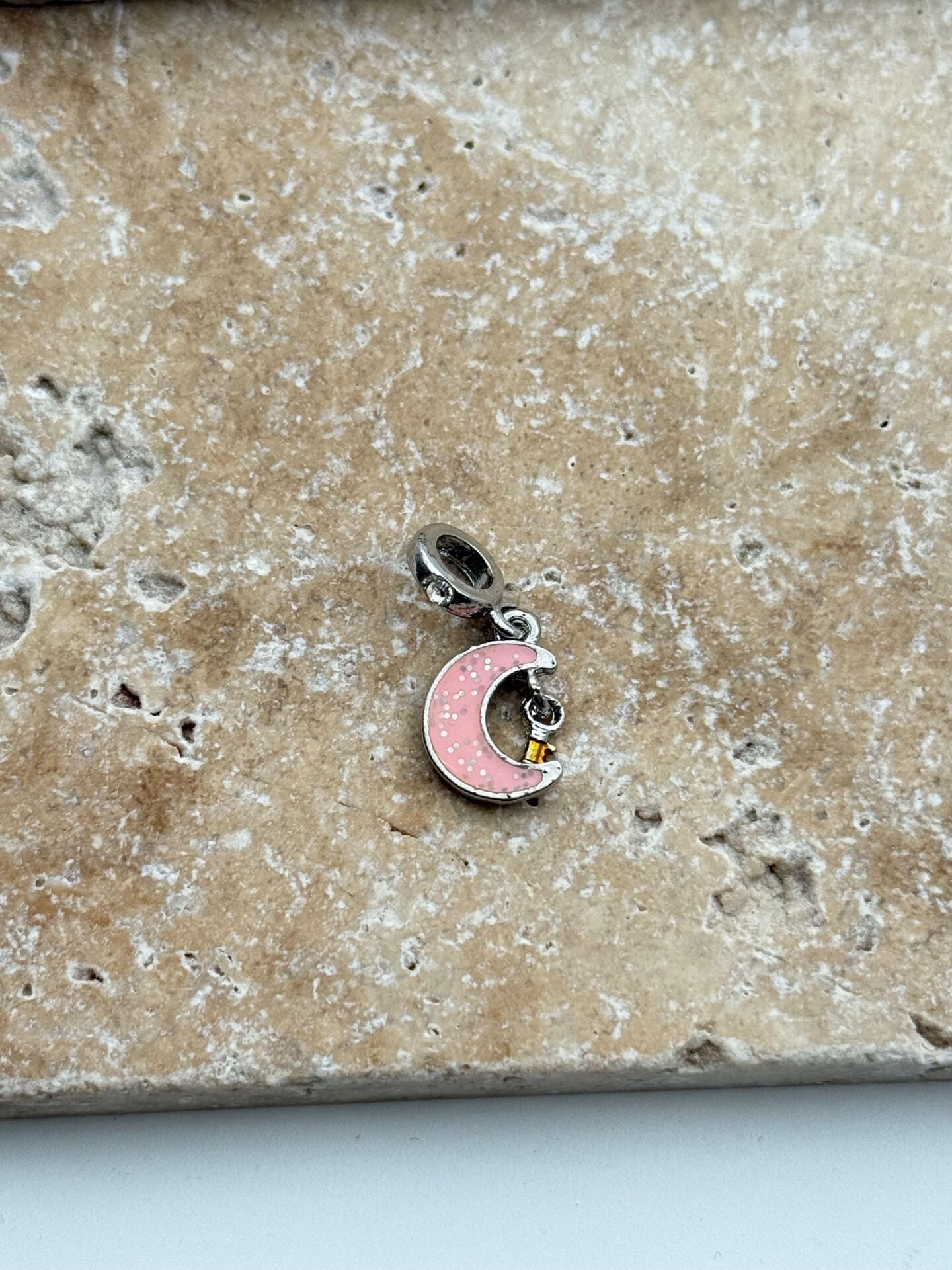 PNDR Charm // CHARM-930