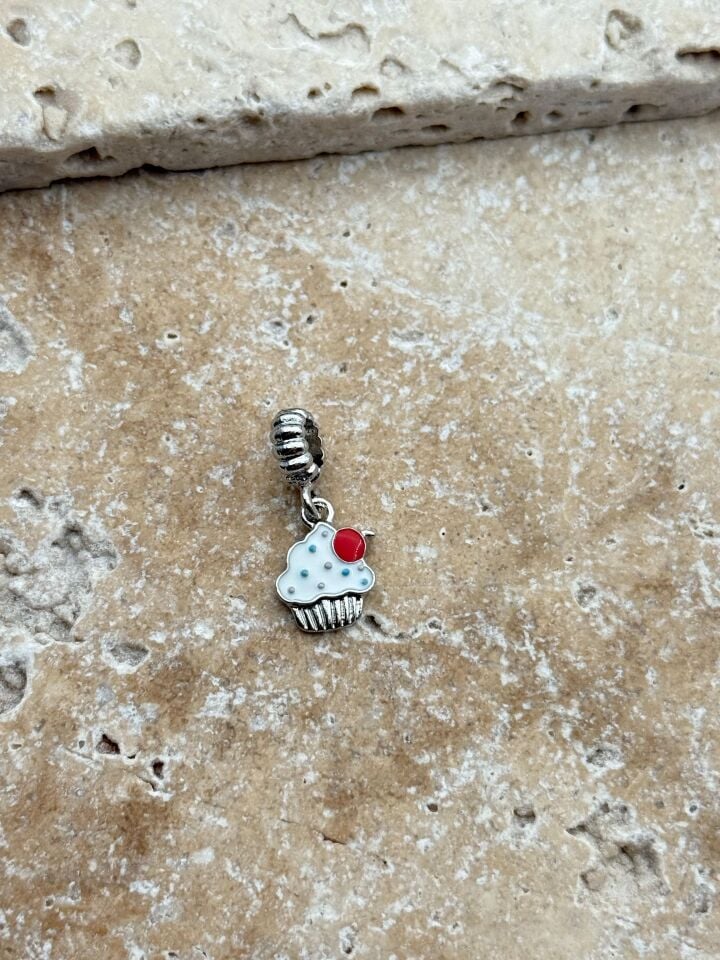 PNDR Charm // CHARM-938