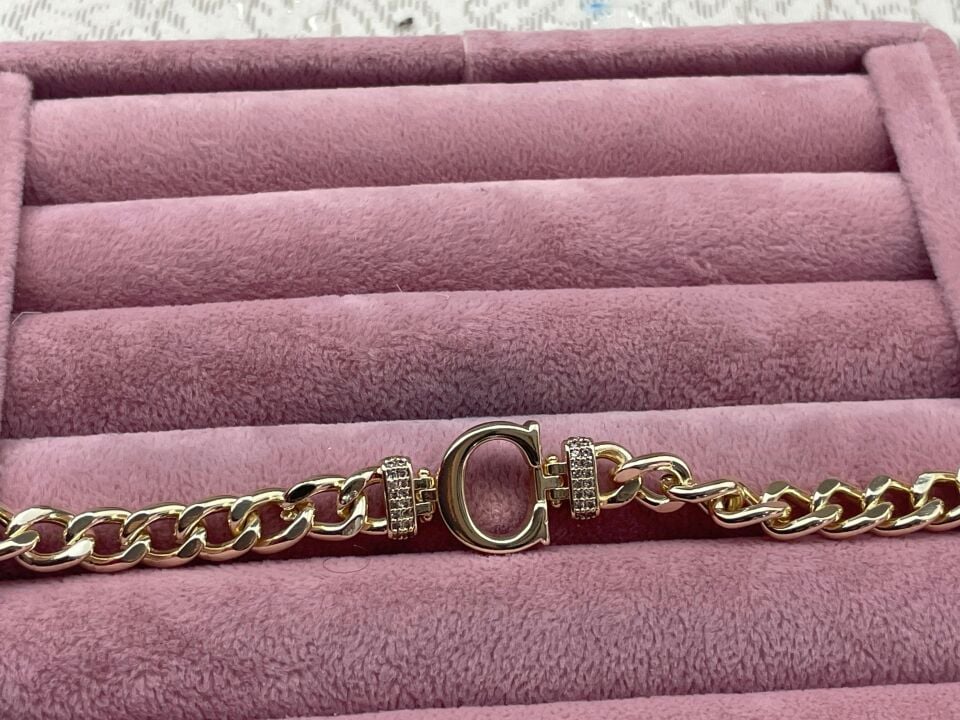 VİP Harf Bileklik (C)