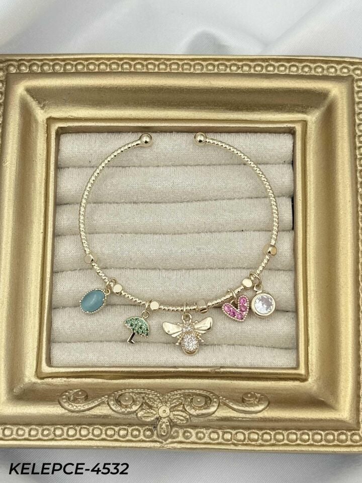 Çelik Charmlı Bileklik // KELEPCE-4532