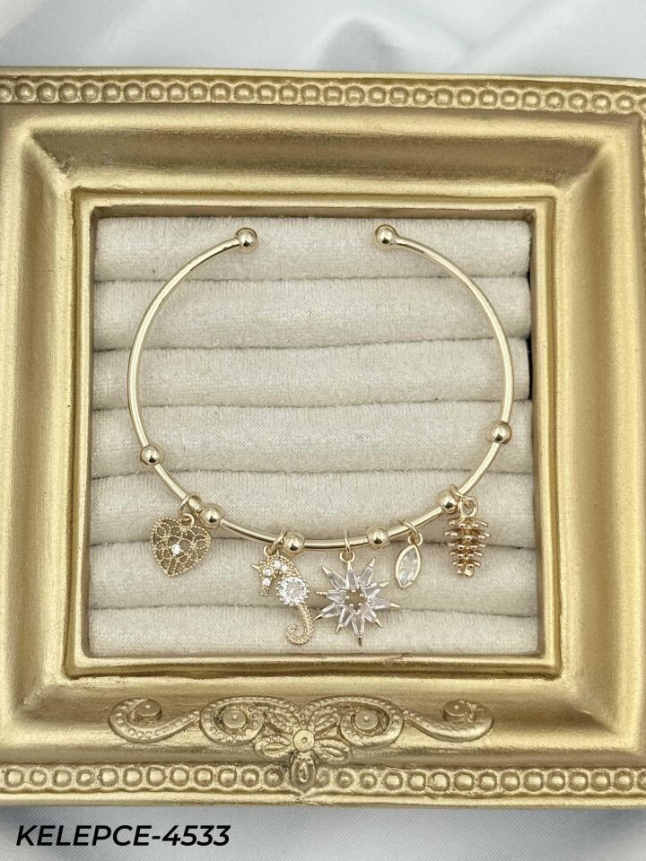 Çelik Charmlı Bileklik // KELEPCE-4533