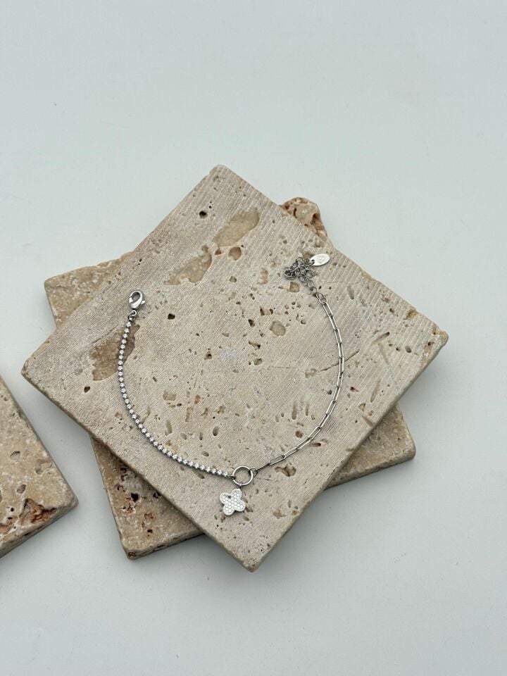 VIP Silver Renk Bileklik // BILEK-6607