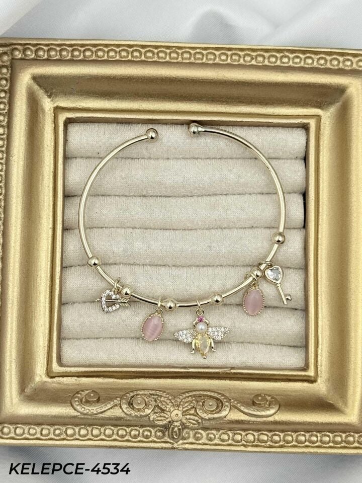 Çelik Charmlı Bileklik // KELEPCE-4534