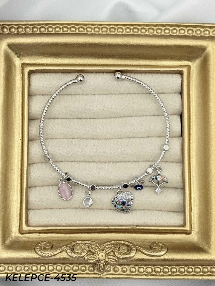 Çelik Charmlı Bileklik // KELEPCE-4535