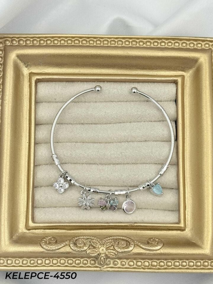 Çelik Charmlı Bileklik // KELEPCE-4550