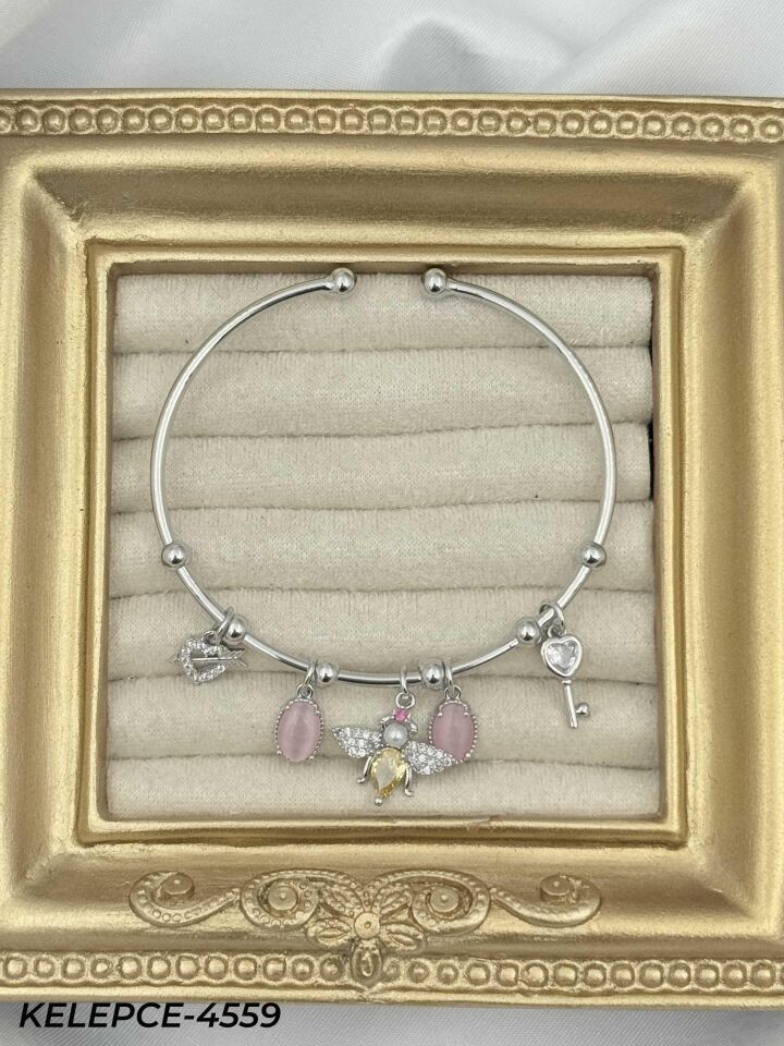 Çelik Charmlı Bileklik // KELEPCE-4559