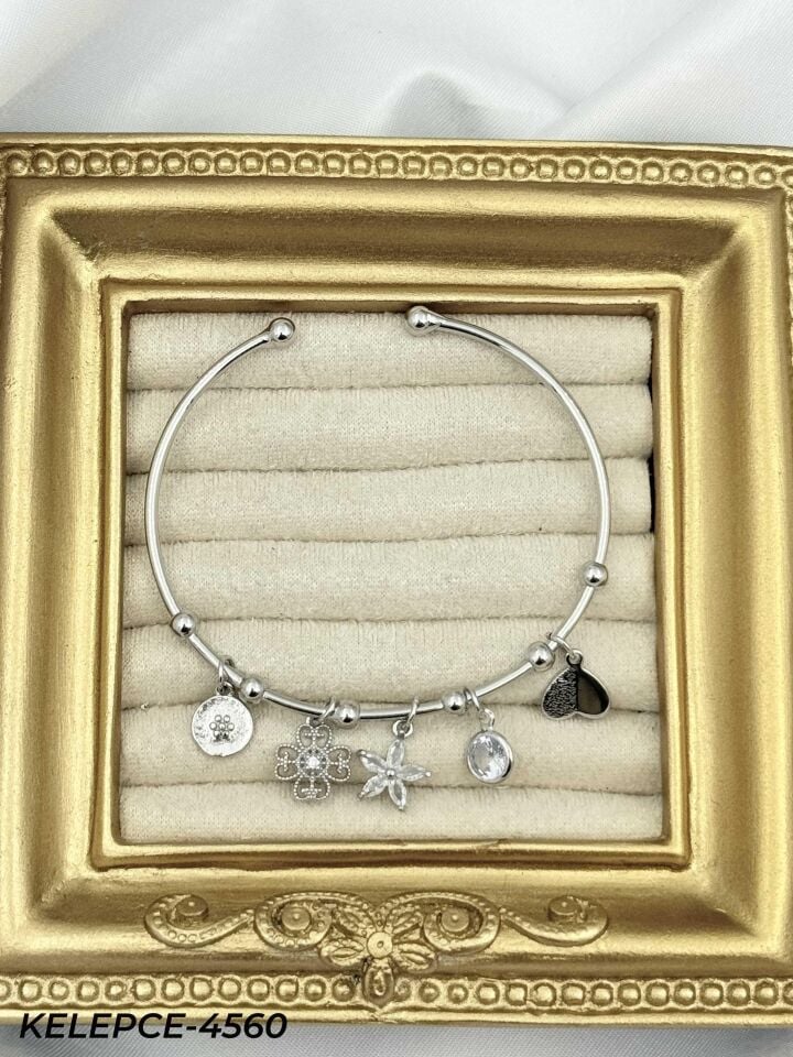 Çelik Charmlı Bileklik // KELEPCE-4560