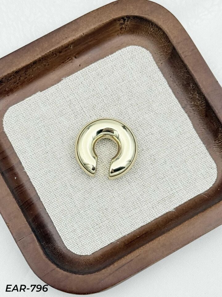 CCB EARCUFF // EAR-796